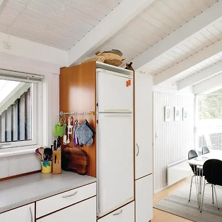 Stunning Home In Hadsund With Kitchen *