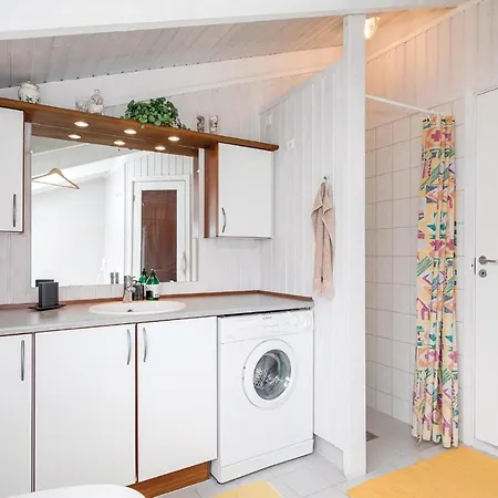 Stunning Home In Hadsund With Kitchen Holiday home *